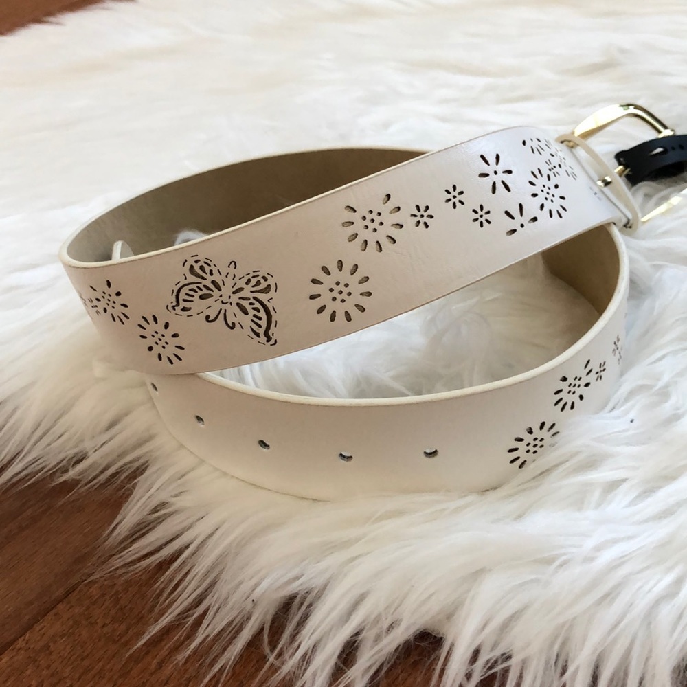 NWT INC White Butterfly Cutout Belt - Picture 2 of 5